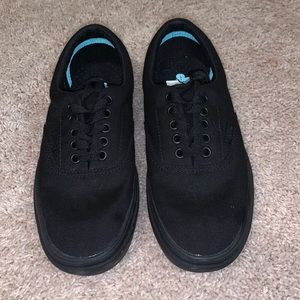 Unisex - Black Authentic Vans Shoe